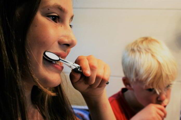 gadżety dzięki którym dziecko polubi mycie zębów