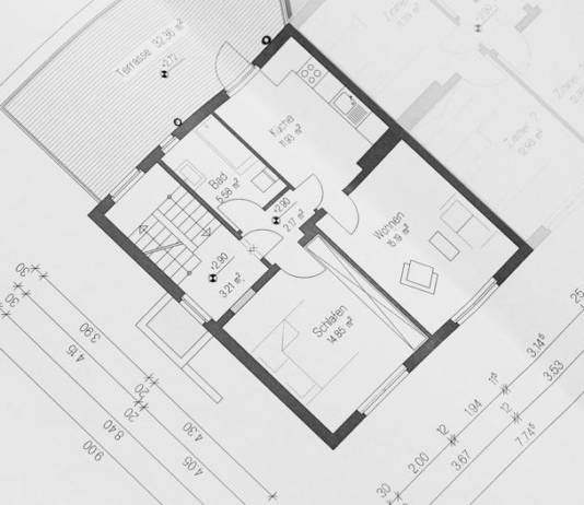 Projekty domów z antresolą – oryginalność i nowoczesność w jednym